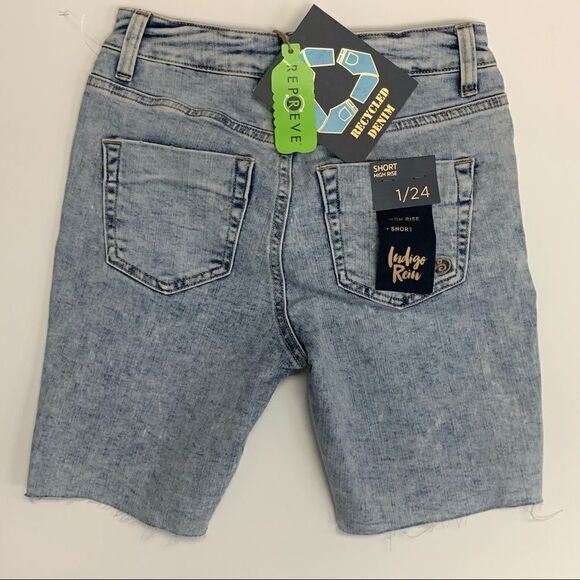Indigo Rein Recycled Juniors Acid Wash Distressed Denim Bermuda Shorts, Sz 1/24 - Picture 14 of 14
